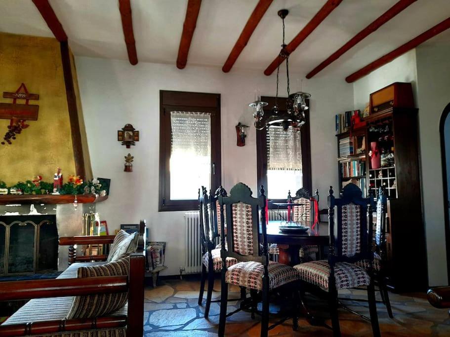 ενοικιαζόμενη παραδοσιακή σαν παραμύθι